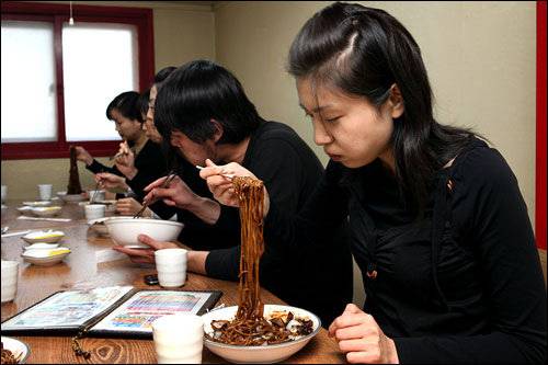 盤點新加坡最好吃韓式炸醬面！！快來打卡奧斯卡《寄生蟲》同款吧