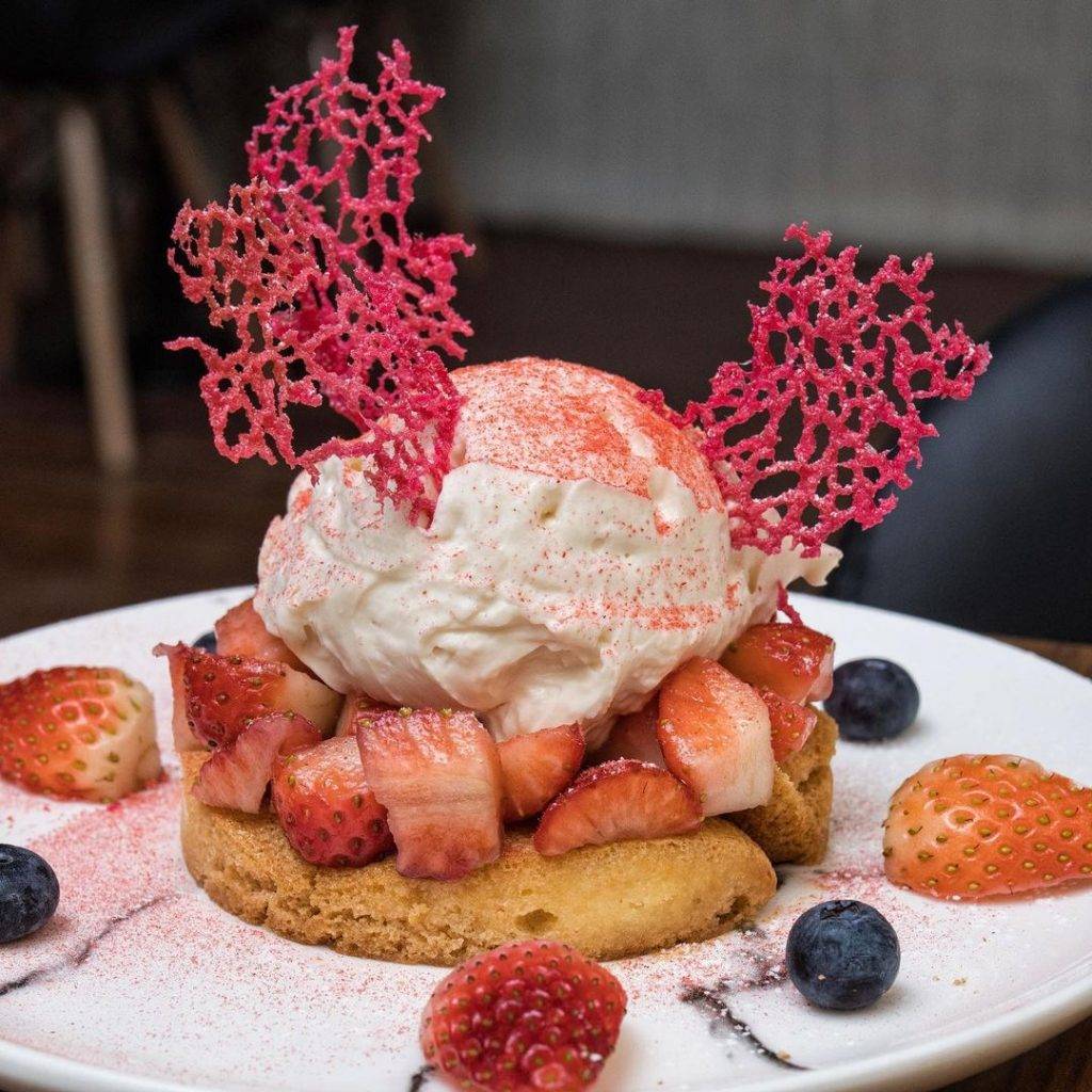 隱匿在二樓！Nirvana Dessert Cafe新開張⚡胖乎乎舒芙蕾、Q彈雪媚娘😍解鎖手作甜食王國