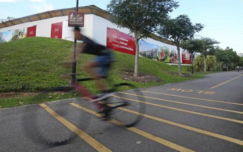 推廣清潔駕駛!新加坡國立大學電動巴士上線