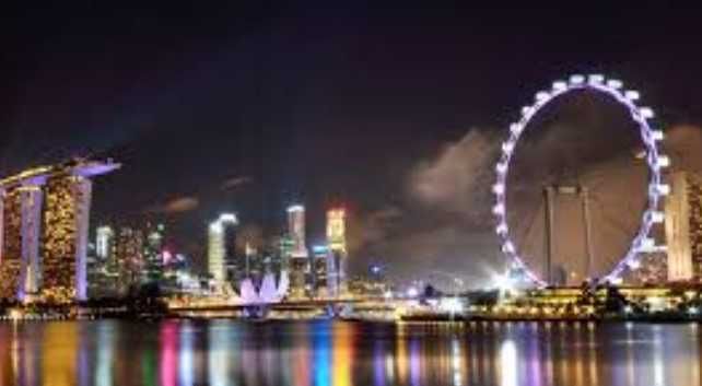 新加坡爱心捐赠600张摩天轮门票给客工登上摩天轮