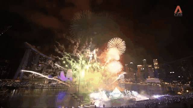 新加坡跨年烟火秀,疫情前VS疫情后