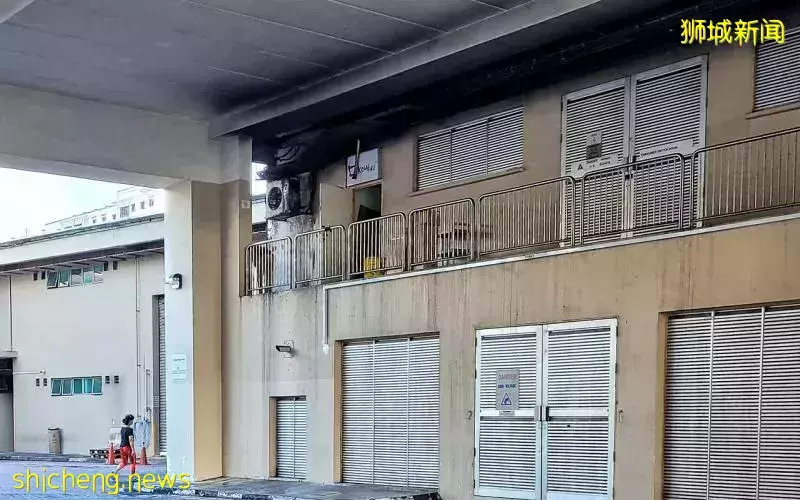 走廊纸箱失火 食阁外墙熏黑