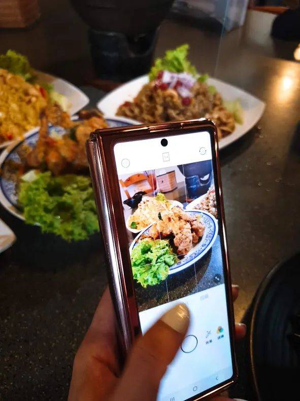 新加坡這家泰國餐館居然有100多種泰式料理@暹羅村!酸酸甜甜的口味嗨翻你的味蕾