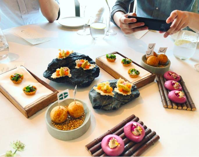 約上心愛的ta,一起去新加坡這幾家餐廳共度屬于你們的“凡爾賽”跨年夜吧