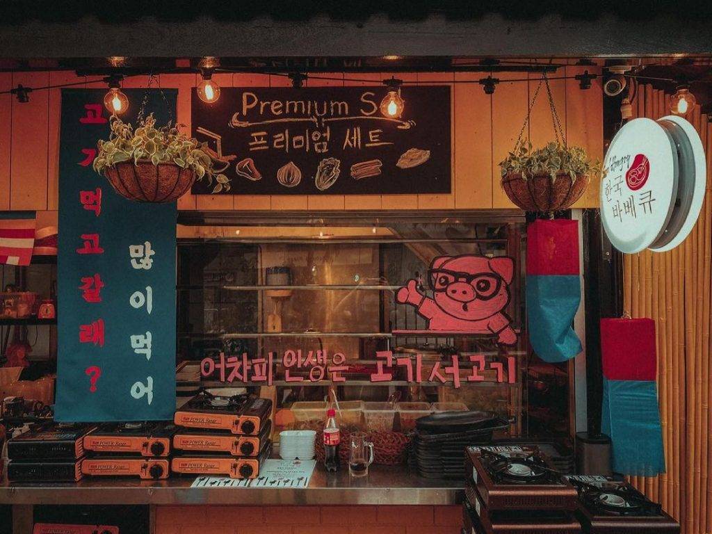 全新夜市美食街Shiok Shiok Night Market🍢燒烤+海鮮+韓國烤肉，在烏節路火熱開業💥