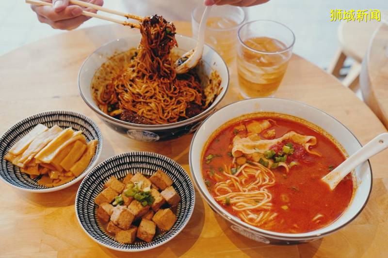 樂天旗下餐9大餐飲品牌堂食8折，外帶7折！樂天皇朝，美滋鍋，樂牛，樂蝦在列！還有季節限定美食，超級值得吃