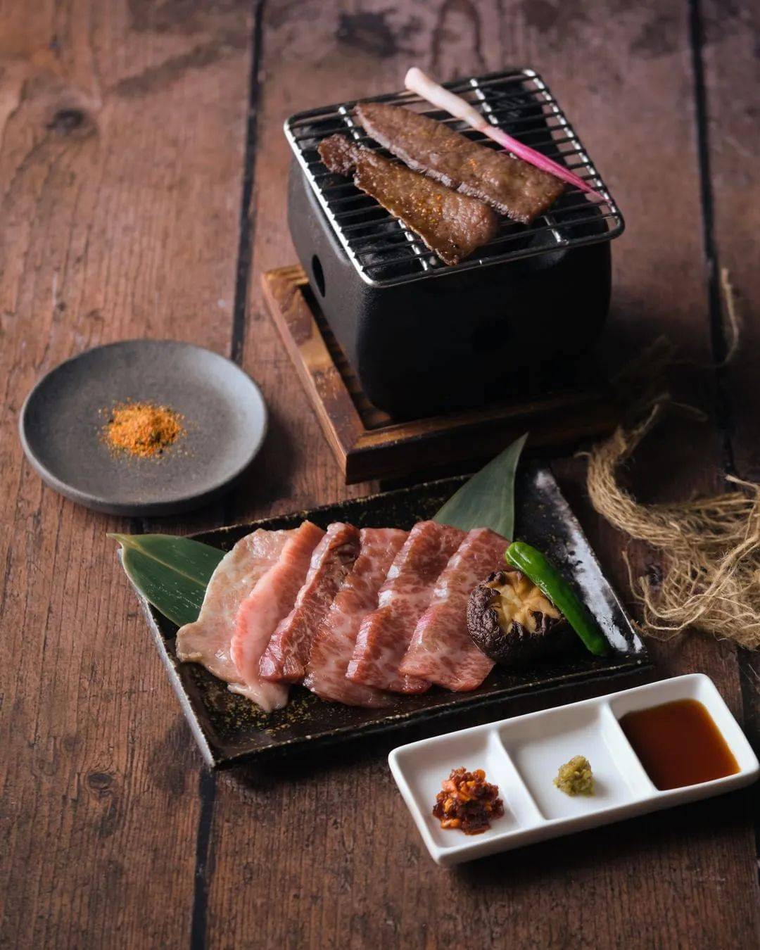 狮城MRT美食 宏茂桥隐藏美食合集,烤肉、日料、泰餐,周末逛吃路线get