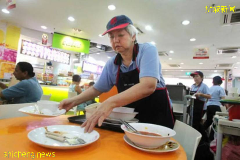 新加坡政界名人年薪38万新币，自爆妈妈仍在麦当劳打工