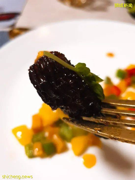 新加坡组屋里居然藏着个金牌大厨并亲自烹煮非一般住家料理