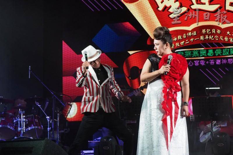 从草根跃上大舞台·新加坡歌台唱出一片天 