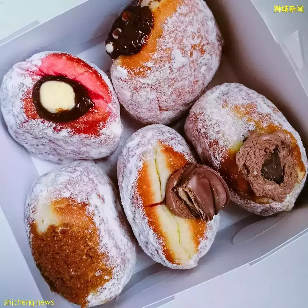 接好糖衣炮弹!盘点新加坡爆浆甜甜圈Bomboloni🍩圆圆鼓鼓外形、内馅满到流心😙
