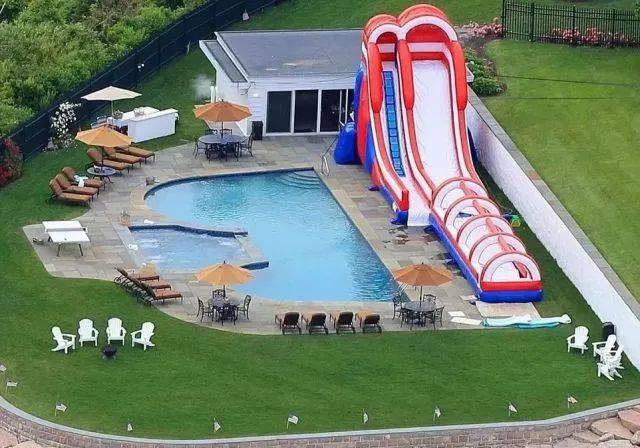 周杰伦被指在家弹琴扰民?霸气回应:“不好意思,我没有邻居”