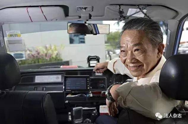 黯别黄金时代，新加坡现华人“回国潮”