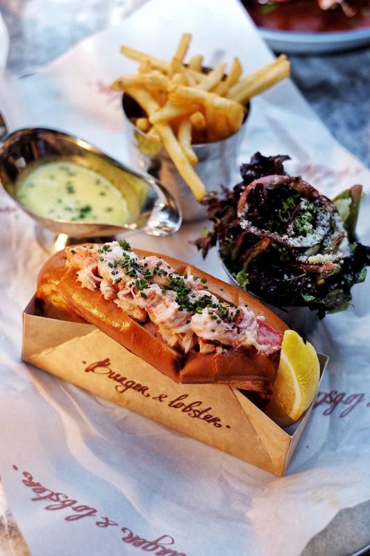 新加坡人氣龍蝦卷大盤點！不止有Luke's Lobster哦~~低至18新幣起也可以吃到龍蝦卷