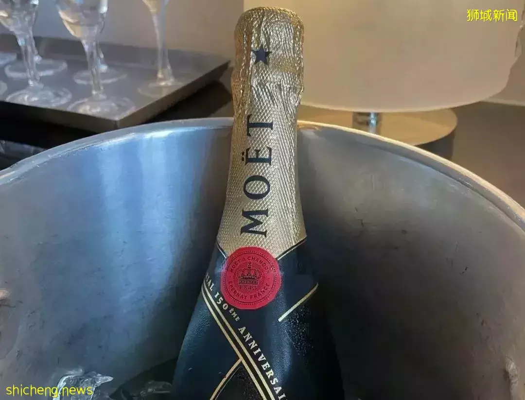 超幸運!疫情期間在新加坡坐郵輪,普通房免費升級成帶管家服務的星級套房