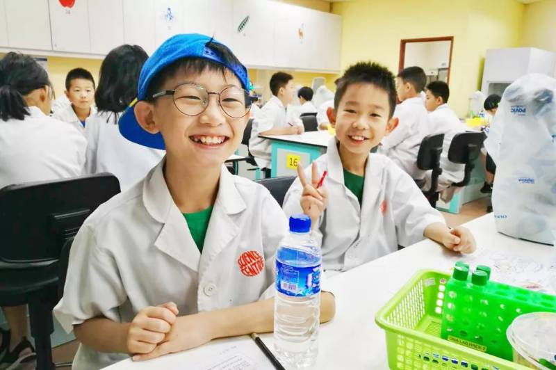 除了圣淘沙鱼尾狮，新加坡更应该被记住的是