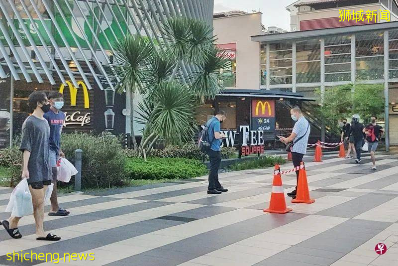 玩家聚地铁站外捉精灵 公众忧传染风险