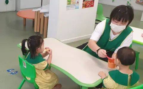 新加坡国家图书馆开放儿童读书会报名，4到9岁的孩子都可以参加