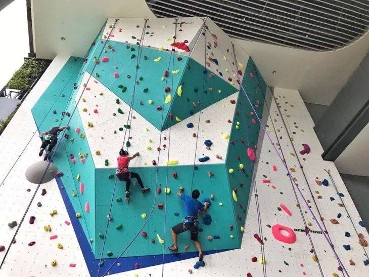 小坡岛留学！打卡新加坡潮流地，暴汗解压的室内攀岩了解一下