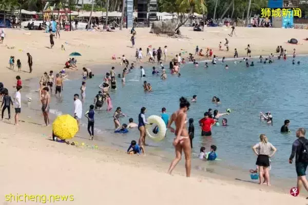 无须预约首个周六 圣淘沙海滩 人潮堪比疫情前