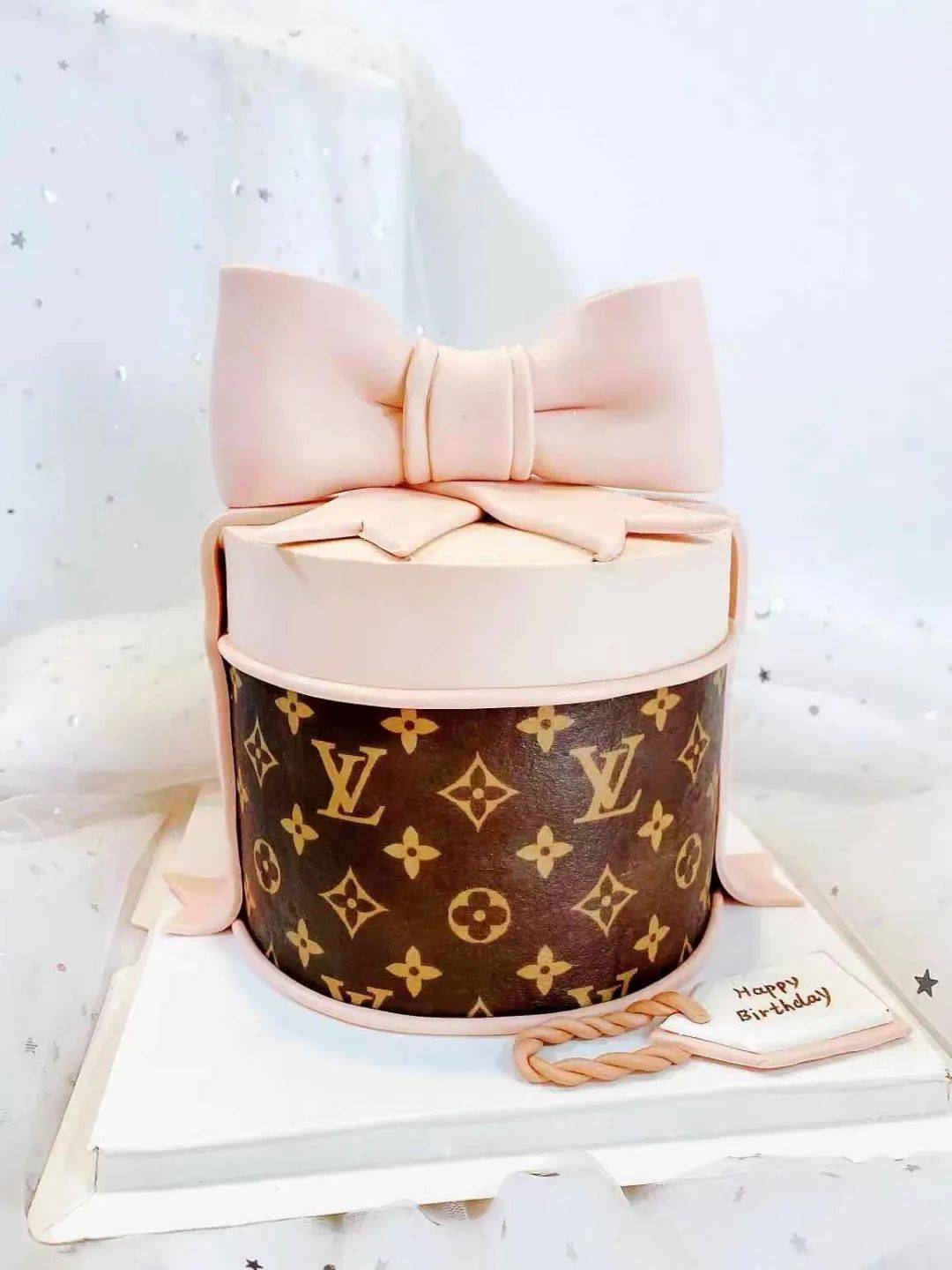 叮咚!你有一個情人節蛋糕請簽收!比玫瑰還好看的花也來了