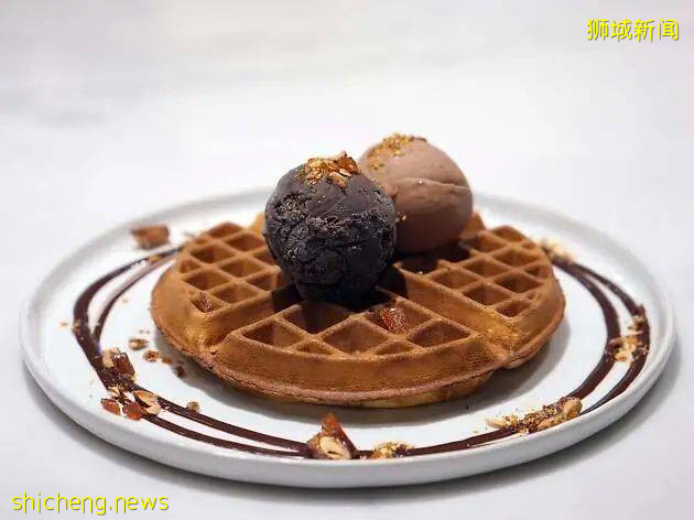 我去了这家把巧克力做成艺术品的店,一口气吃了8个雪糕