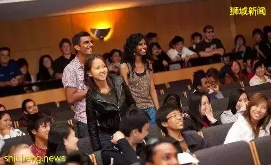 初中畢業,就可以去新加坡讀大學