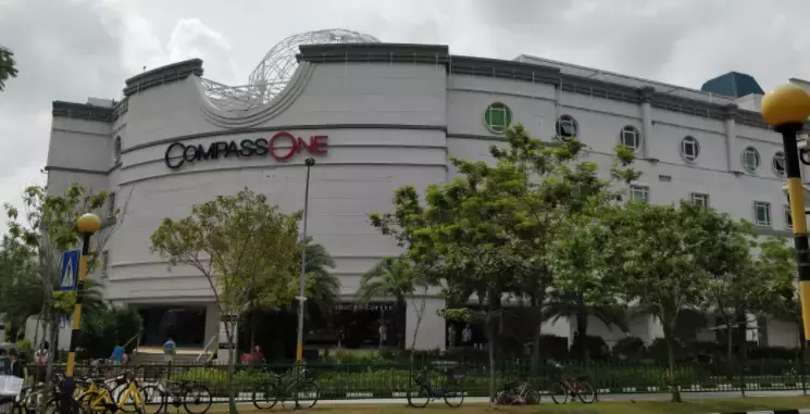 國大女生哭訴:給新加坡餐廳留了差評,他們竟找上學校