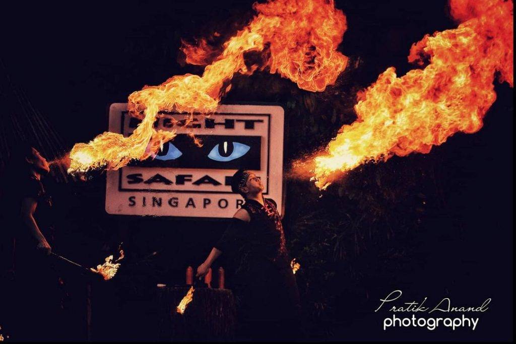 夜貓出遊🔛 10大夜間娛樂活動，開啓嗨皮夜生活！玩轉新加坡密室、保齡球、超夯貨櫃