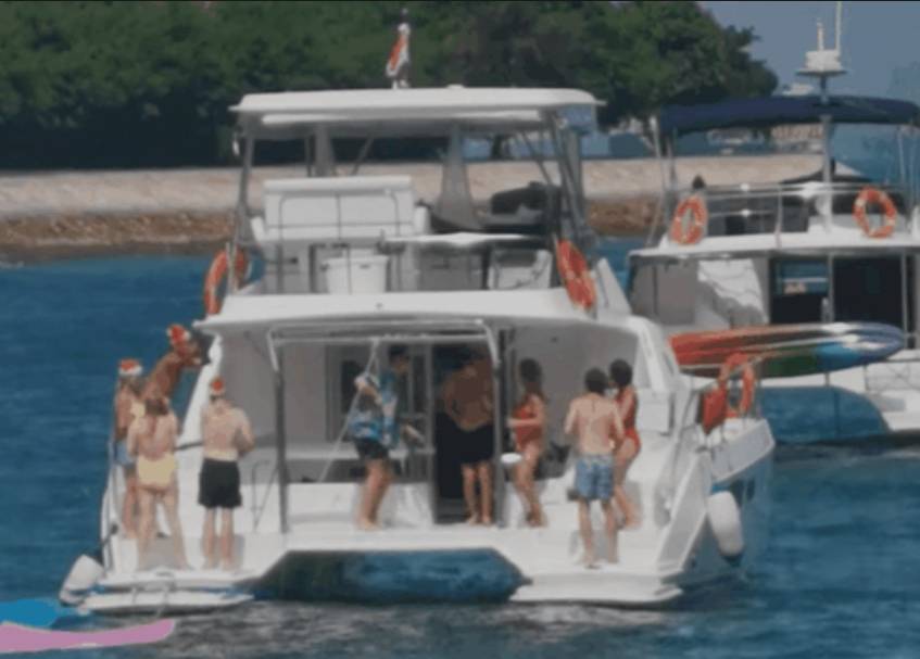 求你了!别再违规了!新加坡防控人员每天上门抽查千次、电联近万次