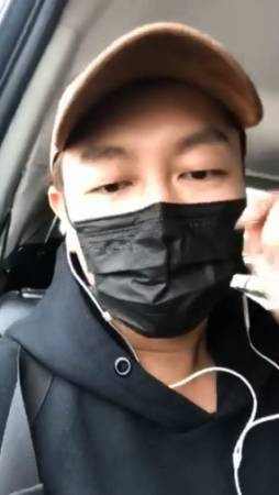 賴宇涵機場被懷疑販毒 脫剩內褲搜身 警察面前驗尿