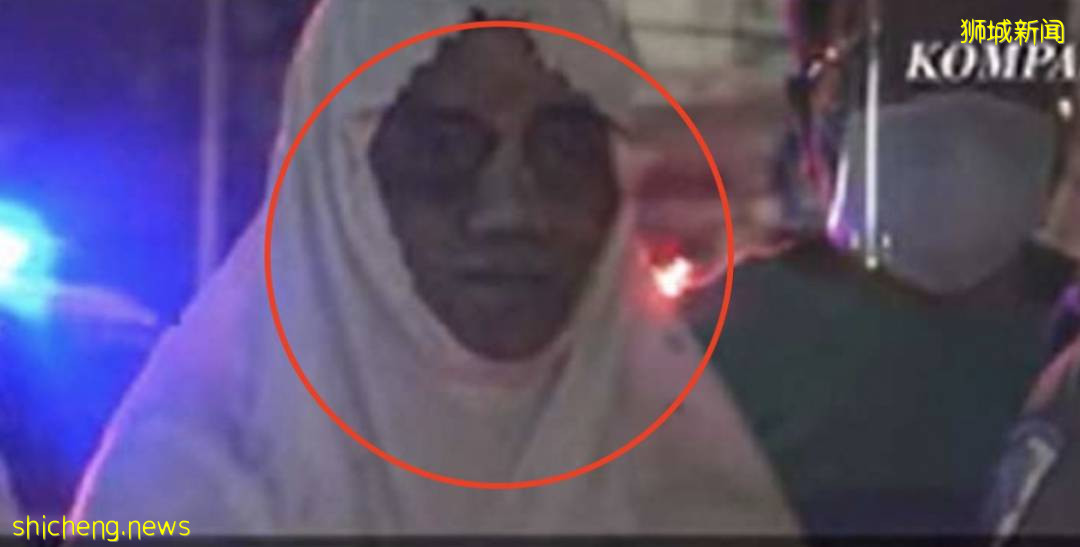 印尼淪陷!日增近4萬例、上千人死亡!警察扮鬼、民衆搶牛奶,新加坡送救援物資