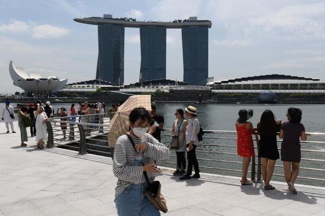 新加坡的这些制度,让很多中国游客中招,轻则罚款,重则遣返回国