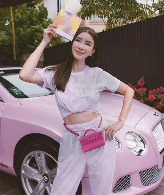 新加坡愛馬仕女王曬百萬珠寶盒,紅到中國!接下國産美妝