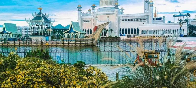 疫情期間,這兩個新加坡老阿姨竟開車遊遍了歐洲