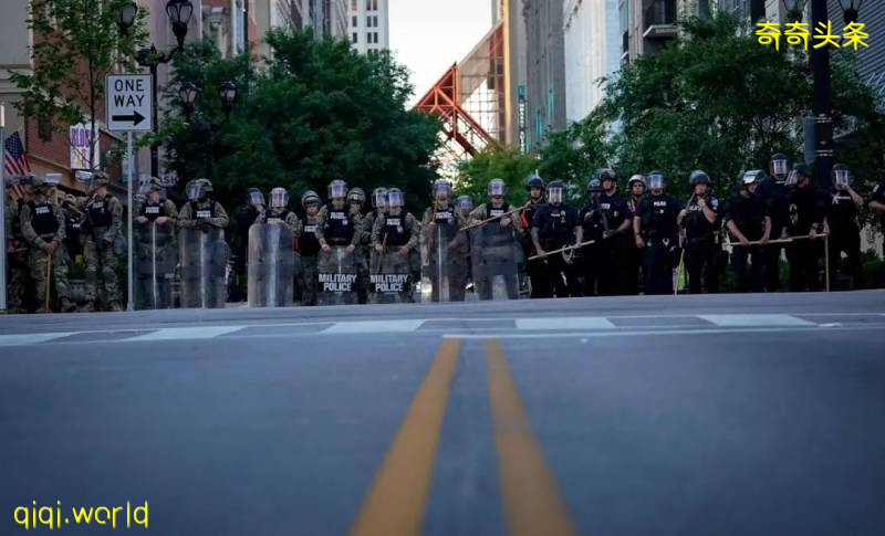 胡錫進:美國政客對抗議者真狠 不會扔原子彈吧?!