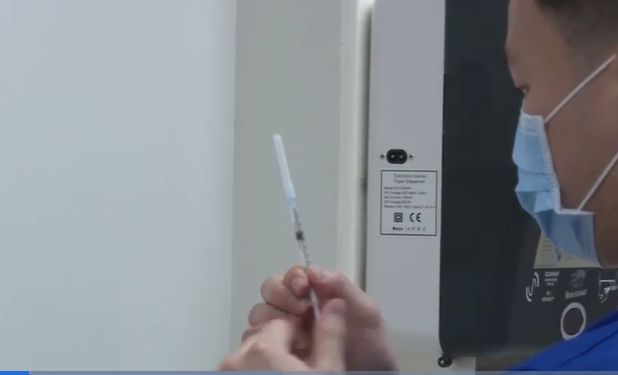 新加坡颜金勇:综合与私人诊所日后会设疫苗接种中心