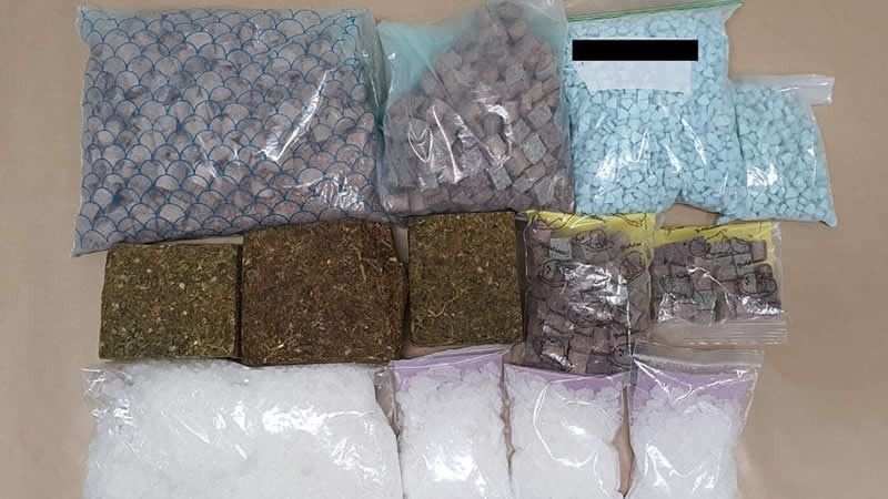 扫毒行动！肃毒局缉获近48万元毒品 逮捕三名男女