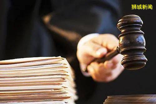 他因为吃醋,狂捅妻子21刀