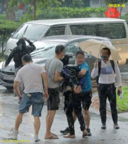 五名便衣警察雨中追捕阿隆跑腿