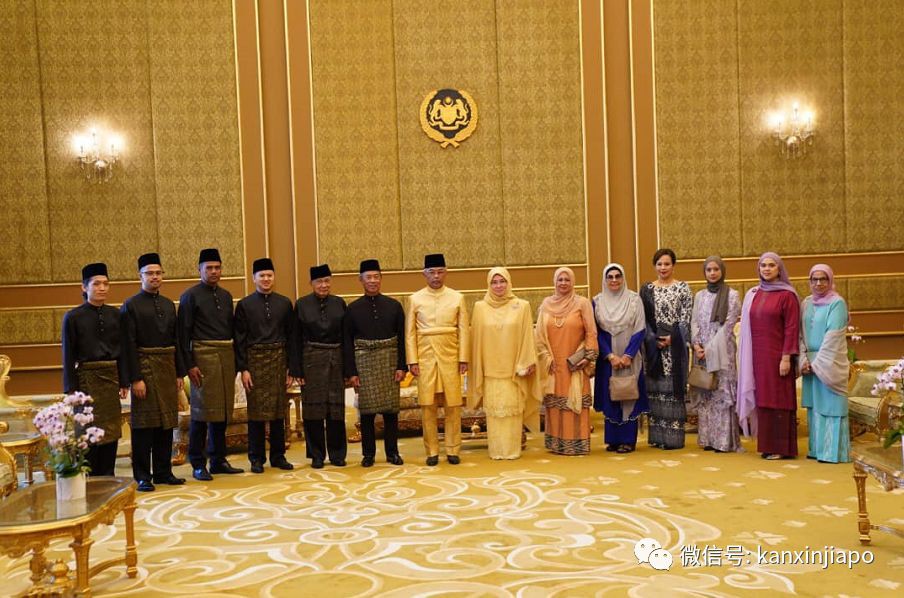 今天,马来西亚新首相慕尤丁上任;马哈迪:他背叛了我