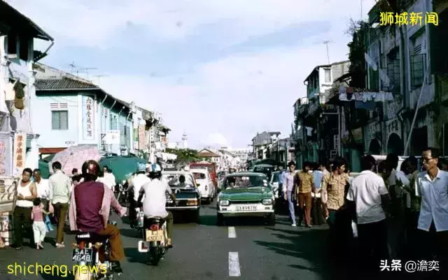 新加坡鼓勵了幾十年,爲什麽說中文的人反而越來越少