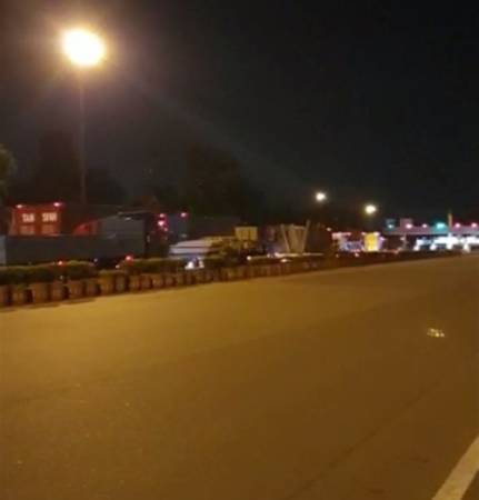 ◤肺炎疫情◢塞！塞！塞！司機入境新 需接受檢測 晚上出發 隔天一早才通關