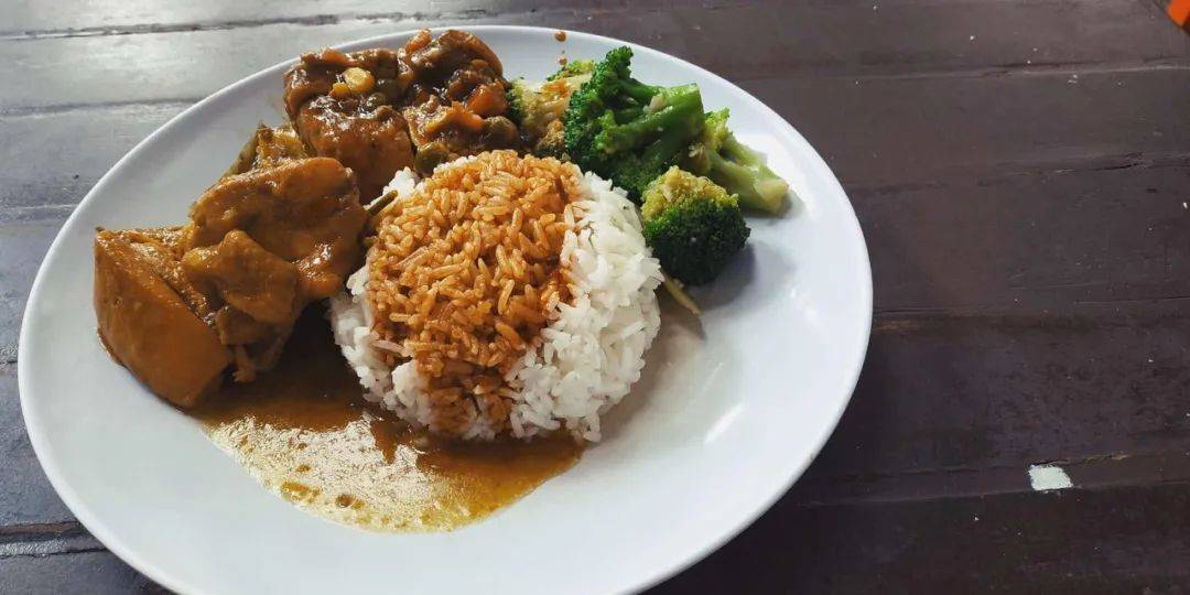 出国七八年,现身说法在新加坡打工到底好不好