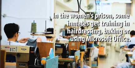 新加坡监狱内爆发斗殴,伤人者鞭刑+6年刑期!狱内实拍曝光