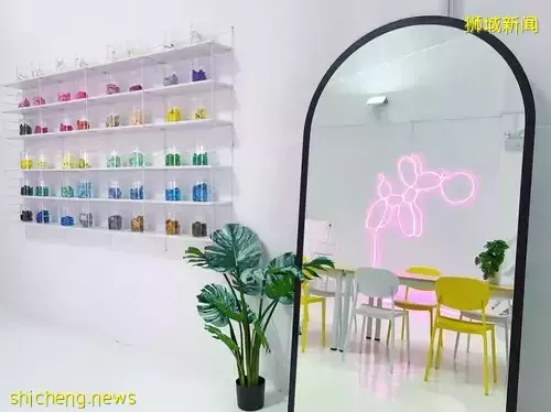 又有稀奇的Art Jamming方式!用气球作画,大力甩出颜料飞溅,解压又好玩🎈