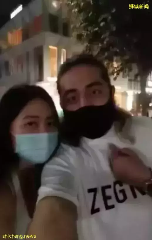 实拍,新加坡妇女在地铁上拉下口罩,向印族男子大喊歧视字眼