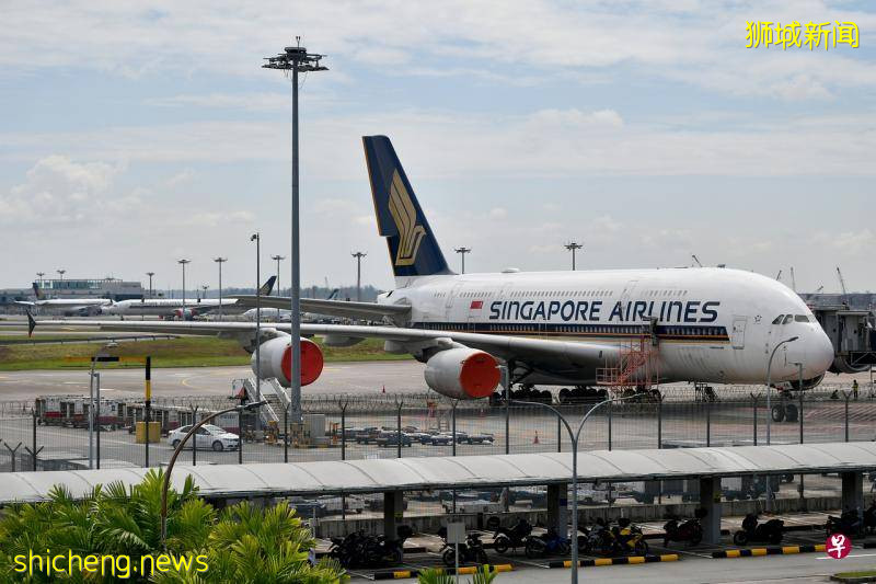 狮城宣布旅游走廊计划扩大 民众涌入 新航网站“被挤爆”