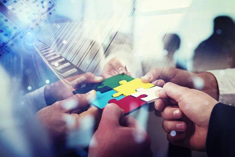 有人提議:新加坡女子強制服兵役,可以提高生育率