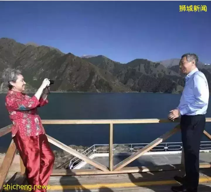 新加坡总理和夫人已经撒了三十年狗粮啦!只羡鸳鸯不羡仙呀